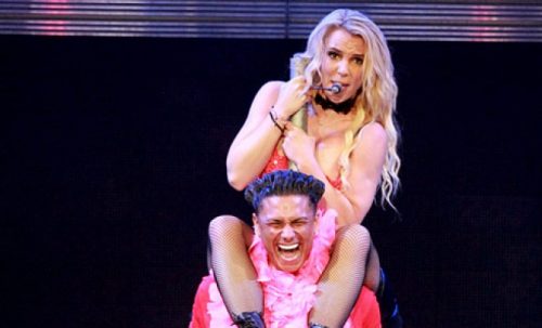 Britney Spears terminó su gira con sensual baile a Pauly D en Puerto Rico