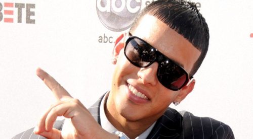 Mira a Daddy Yankee y su lado solidario con los más necesitados – FOTOS