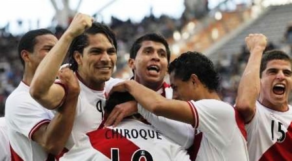 Selección peruana sube un puesto en el ranking de la FIFA
