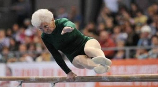 Conoce a la abuelita ‘gimnasta’, la nueva sensación del internet
