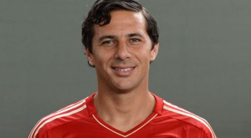 Mira el nuevo look de Claudio Pizarro en Bayern Munich