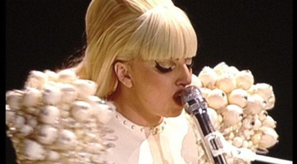 Video: Lady Gaga hizo tremendo show en la Casa Blanca