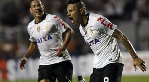 Paolo Guerrero entre los nominados al mejor jugador del Paulistao