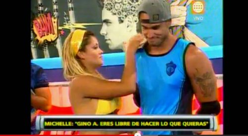 Video: ¡Una leona! Michelle Soifer hace quedar mal a Gino Assereto