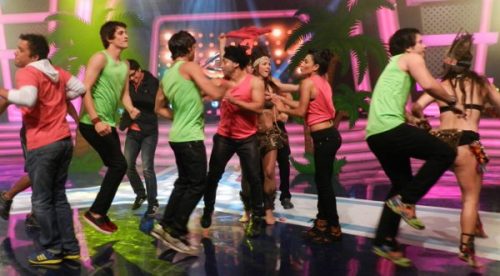 Combate: Los participantes se movieron al ritmo del ‘Agüita de Coco’