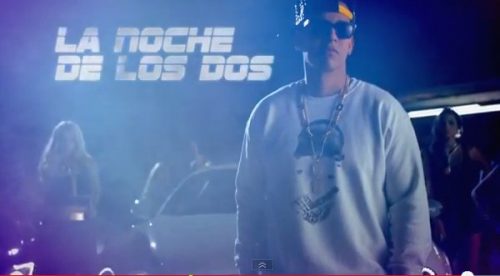 Daddy Yankee la rompe al volante