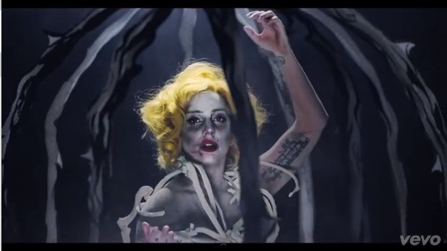 VIDEO: LADY GAGA PRESENTA ‘APPLAUSE’