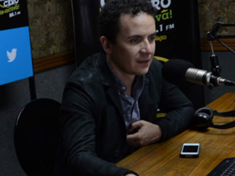 Video: Fonseca visitó la cabina de Onda Cero