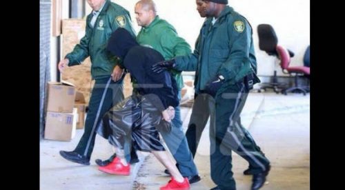 Video: Justin Bieber es arrestado por conducir ebrio y drogado