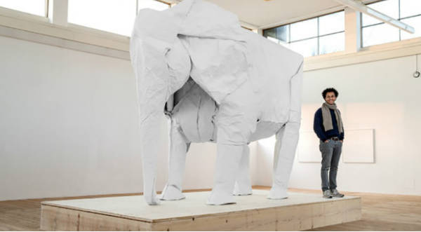 ¡Impresionante! Mira el ‘timelapse’ del origami de un elefante en tamaño real