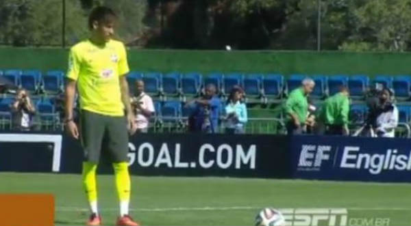 Video: ¡Grande Neymar! Se luce pateando un penal magistralmente