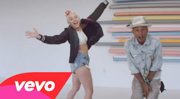 Pharrell Williams y Miley Cyrus presentan ‘Come Get It Bae’- VIDEO
