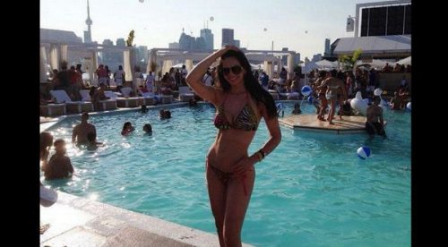 Sully Sáenz luce infartante figura en bikini- FOTOS
