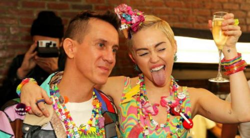 Miley Cyrus desfiló en semana de la moda en ‘New York’- FOTOS