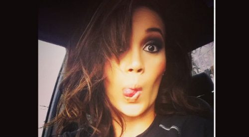 Angie Arizaga compartió una imagen al natural- FOTO