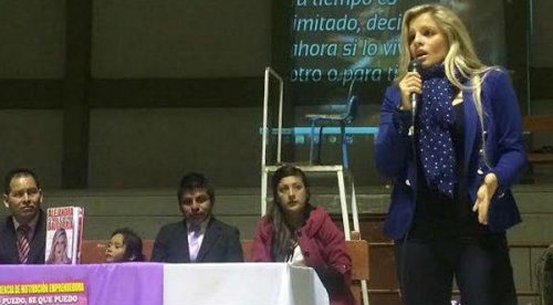 Checa cómo es una charla motivacional de Alejandra Baigorria- VIDEO