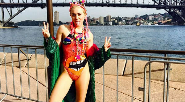 Conoce el nuevo baile de Miley Cyrus – VIDEO