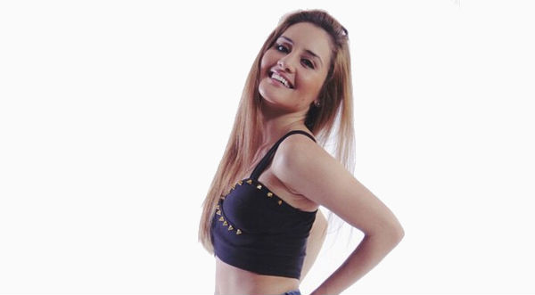 Ximena Hoyos publica sexy video bailando