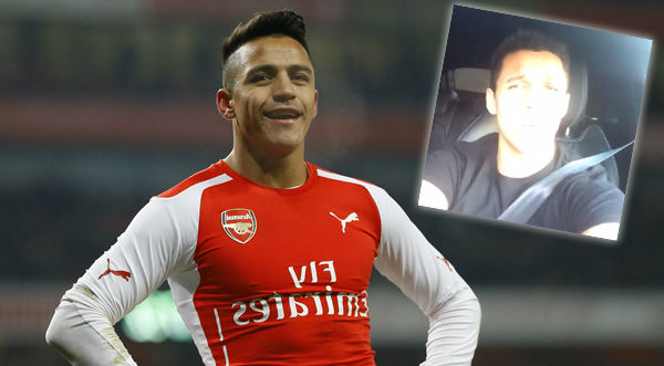 ¡Qué tal voz! Alexis Sánchez sorprende a todos cantando como Romeo Santos – VIDEO