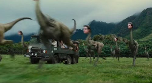 ¡Un velirraptor en moto! Mira la divertida parodia del trailer de Jurassic World – VIDEO