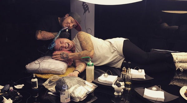 ¡Loco por los tatuajes’ J Balvin sorprendió con un nuevo tatuaje – FOTO