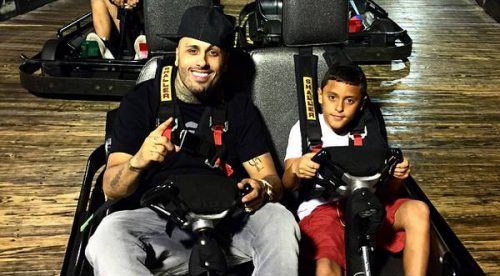 Checa el video de cómo Nicky Jam ‘trollea’ a su hijo