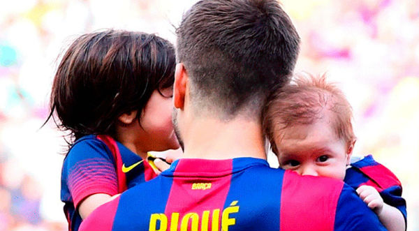 Shakira llevó a sus hijos al estadio para que alentar a Piqué – FOTOS