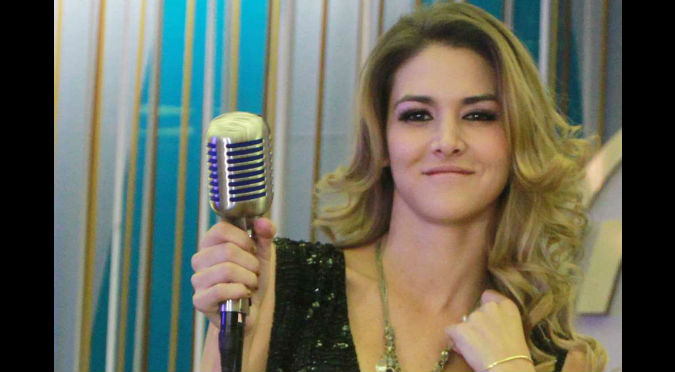 ¡Ya tiene canción! Escucha el nuevo ‘hit’ de Anahí ‘No me mires pues’