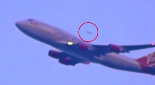 Habrían grabado a un supuesto OVNI volando junto a avión – VIDEO