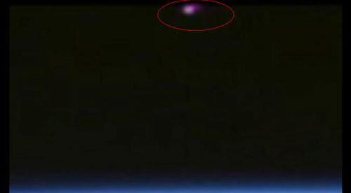 ¡Alucinante! NASA habría grabado a un OVNI cerca de Estación Espacial – VIDEO