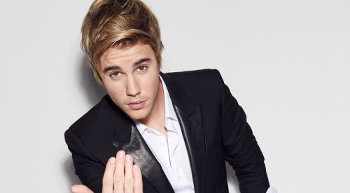 Justin Bieber fue visto muy atento con ex modelo de Playboy – VIDEO