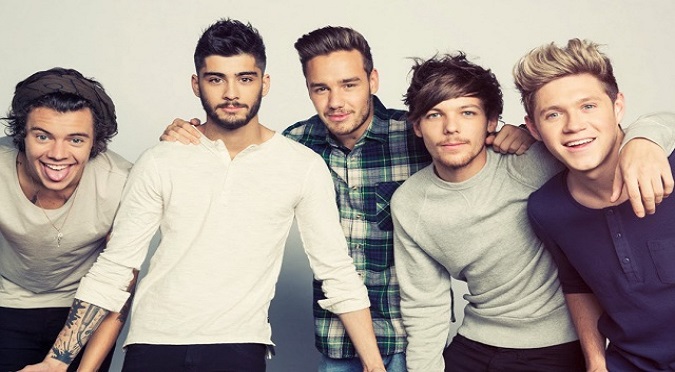 One Direction: ¿Cuál de ellos fue captado orinando en la calle? (FOTO)