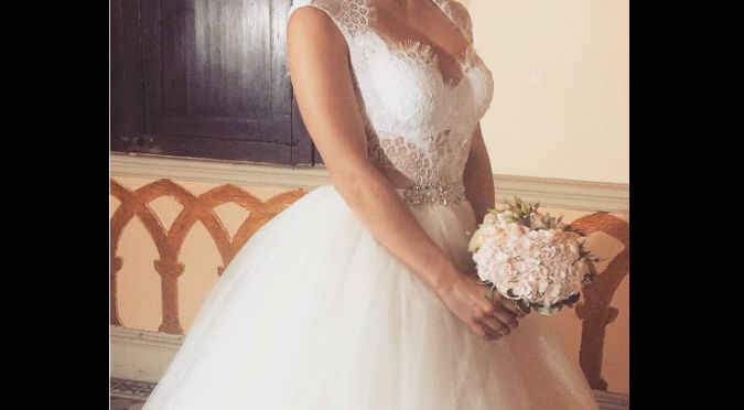 ¡Awwww! Esta guerrera sorprendió con su vestido de novia