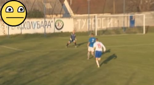 YouTube:  Mira el tremendo ridículo  que hizo el jugador… ¡Qué palta!