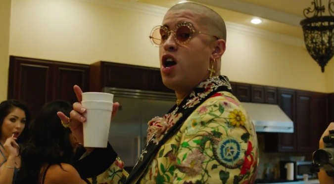 Bad Bunny reveló su nuevo videoclip ‘Chambea’ (VIDEO)