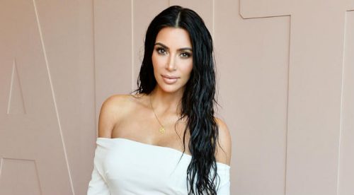 Kim Kardashian luce nueva figura en sexy bikini (VIDEO)