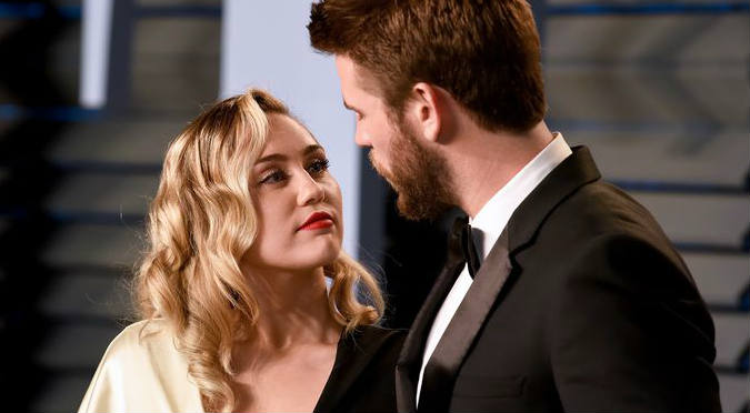 Miley Cyrus reaparece con Liam Hemsworth y confirman lo que todos pensaron (VIDEO)