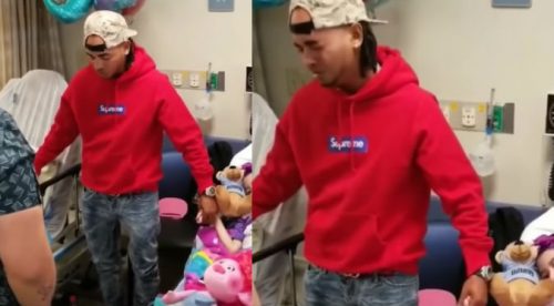 Ozuna rompe en llanto mientras oraba por niños en un hospital (VIDEO)