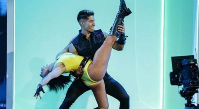 Chyno Miranda sorprende con talento para el baile (VIDEO)