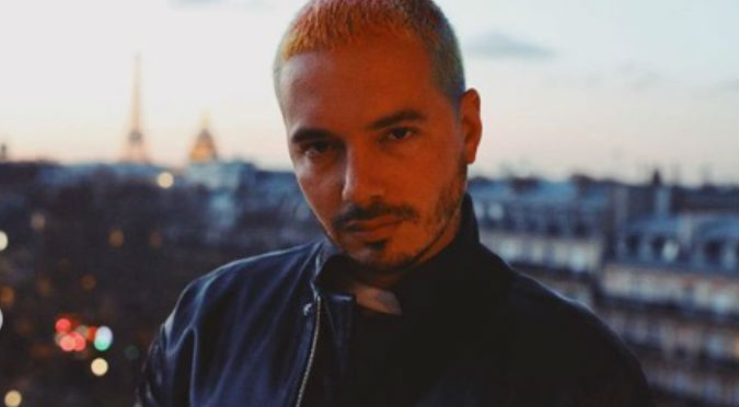 J Balvin posó al mismo estilo del ‘Chavo del Ocho’ (FOTOS)