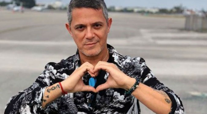 Alejandro Sanz renueva contrato discográfico con Universal Music