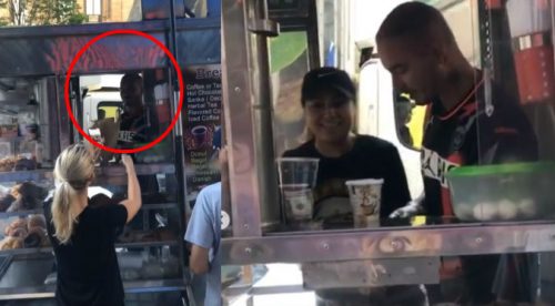 J Balvin: De cantante a vendedor de desayunos en las calles de New York (VIDEO)