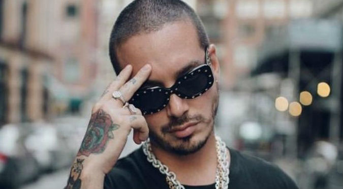 J Balvin se esmera en su look y este es el resultado (FOTOS)