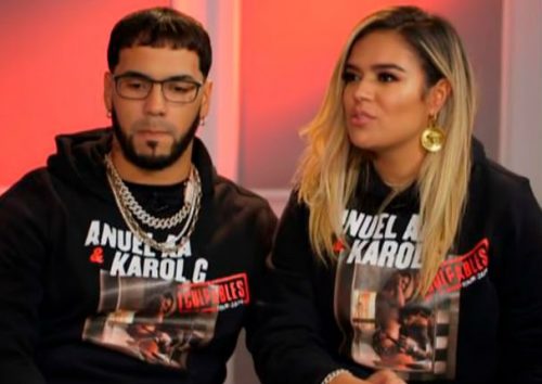 Anuel AA filma a Karol G en esta posición y la deja en evidencia