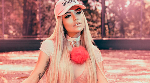 Karol G revela el detrás de cámaras del videoclip de “Ay DiOs Mío!” | VIDEO