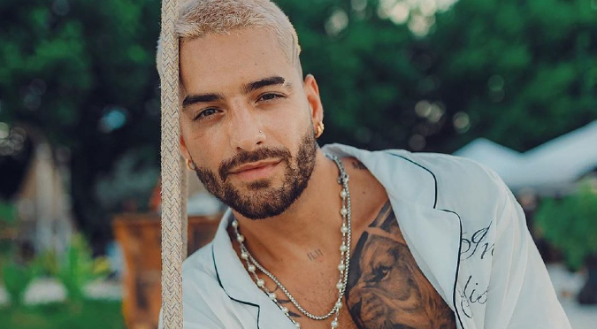 Maluma es captado en un romántico paseo junto a su nueva novia por Beverly Hills | FOTOS