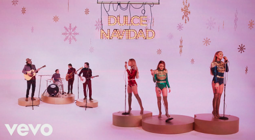 Danna Paola y Morat estrenan video oficial de «Eterna Navidad», un villancico muy rockero | VIDEO