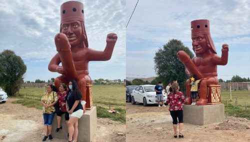 Moche: huaco erótico gigante genera indignación porque niños posan en fotos |FOTO