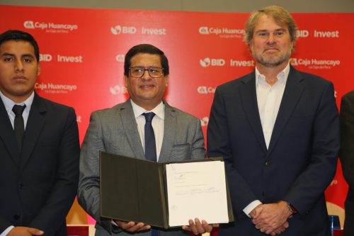 BID Invest apoya a Caja Huancayo con la primera inversión de capital en una caja municipal de ahorro y crédito en Perú